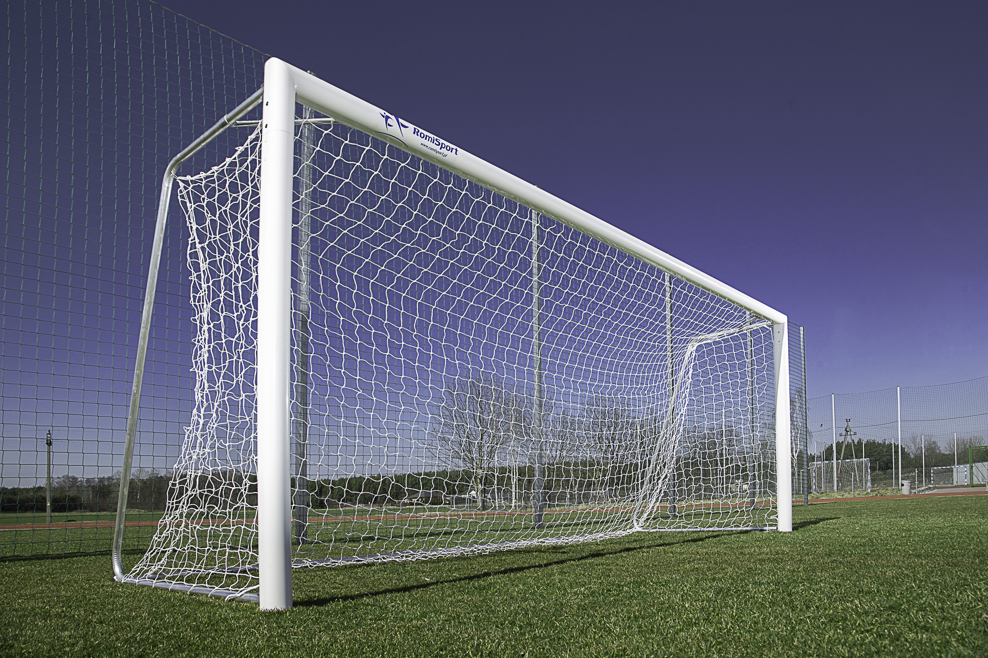 Mobilūs futbolo vartai 7.32 x 2.44 m Profesionalios švieslentės sporto salėms ir arenoms